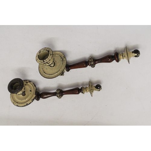 193 - A PAIR OF VINTAGE BRASS AND WOOD WALL CANDLE HOLDER SCONCES