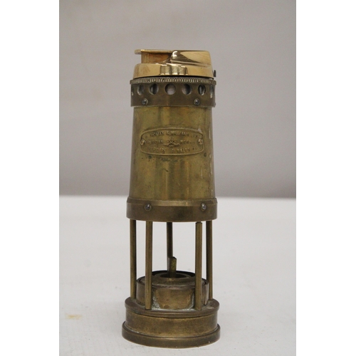 245 - A VINTAGE, E THOMAS AND WILLIAMS, AMBRIAN WORKS BRASS MINERS LIGHTER, HEIGHT 17CM