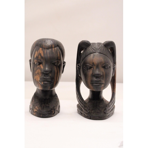 246 - TWO WOODEN AFRICAN HEAD BUSTS, HEIGHTS 17CM