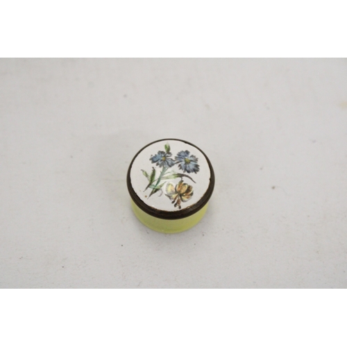 273 - A VINTAGE BILSTON AND BATTERSEA ENAMEL PILL CASE