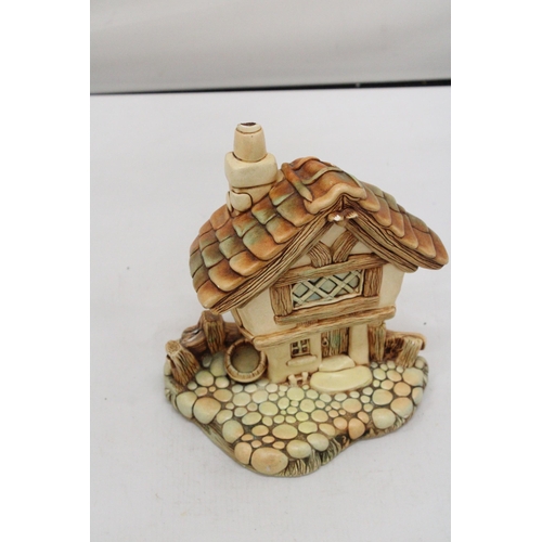 301 - A PENDELFIN COBBLE COTTAGE DISPLAY ITEM