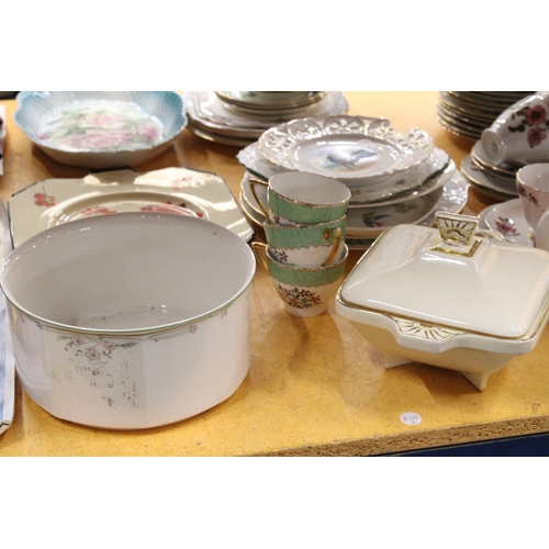 435 - A MIXED LOT OF CERAMICS TO INCLUDE COLLECTABLE PLATES, MINTON TEA CUPS,A BURLEIGH WARE SERVING TUREE... 