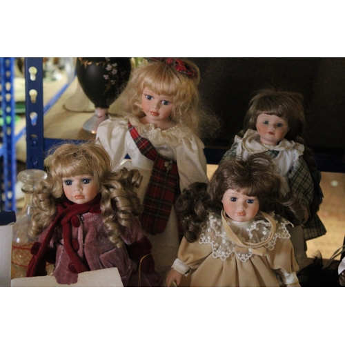 439 - A LARGE QUANTITY OF DOLLS TOGETHER WITH A BOXED PAVILION GIFTS CO. ORNAMENT, A ROYAL WORCESTER CUP A... 