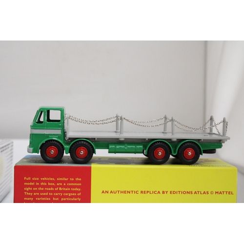 453 - TWO ATLAS DINKY MODELS TO INCLUDE, A 935 LEYLAND OCTOPUS FLAT TRUCK WITH CHAINS AND A 943 LEYLAND OC... 