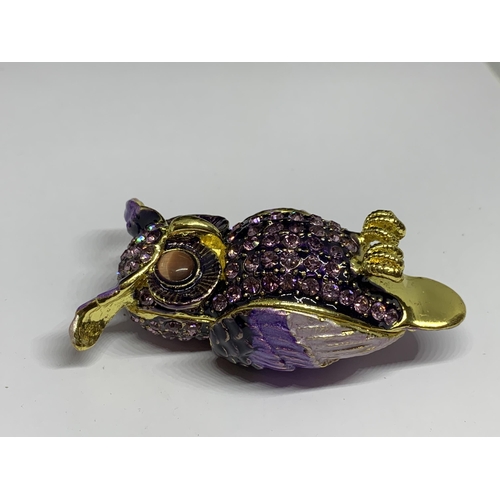 525 - A CRYSTAL AND ENAMEL OWL TRINKET BOX