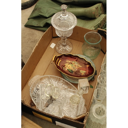 1871 - AN ASSORTMENT OF GLASSWARE TO INCLUDE A DECANTOR, BOWLS AND AN URN ETC