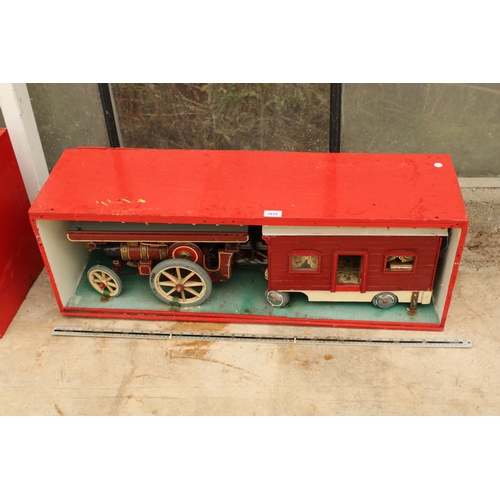 1901 - AN ORIGINAL 1960'S FAIRGROUND AUTOMATED GYPSY CARAVAN AND ENGINE - VENDOR STATES IN WORKING ORDER BU... 