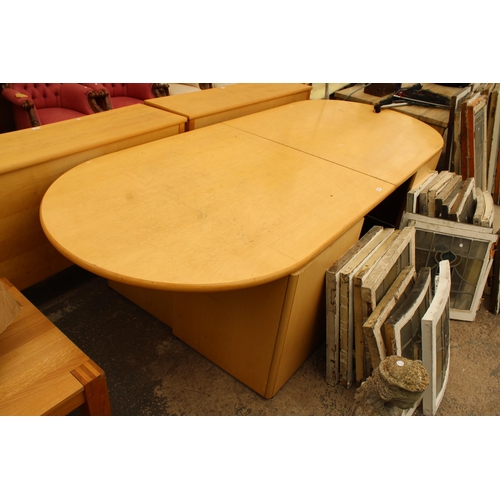 2628 - A LARGE D END CONFERENCE TABLE 106