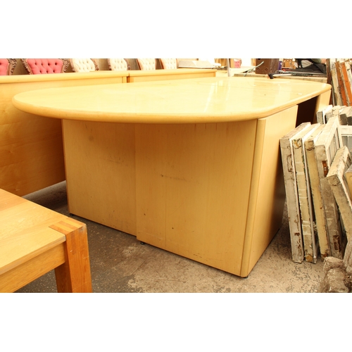 2628 - A LARGE D END CONFERENCE TABLE 106