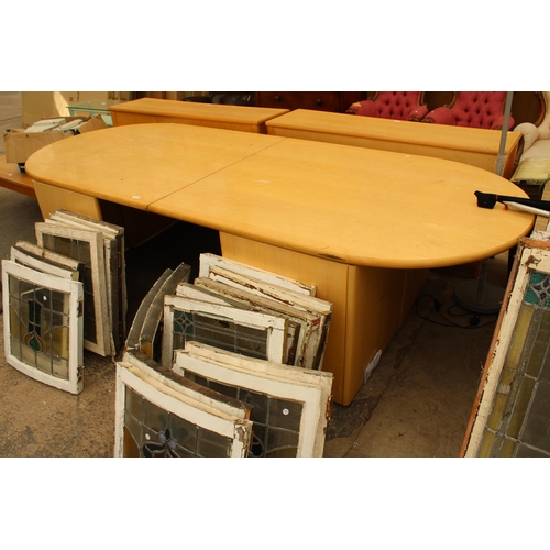 2628 - A LARGE D END CONFERENCE TABLE 106