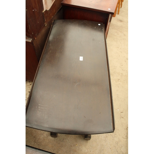 2702 - A MID 20TH CENTURY GATE LEG TABLE ON TURNED LEGS 58