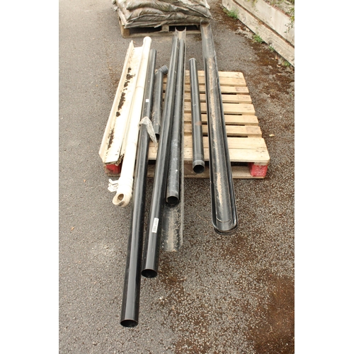 3295 - A LARGE ASSORTMENT OF VARIOUS DOWNSPOUTS, GUTTERS AND PIPES ETC