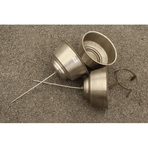 3331 - THREE STAINLESS STEEL MILD COLLECTION SYPHON BOWLS