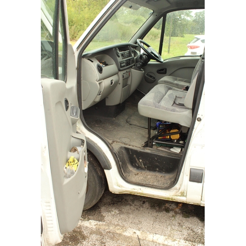 3395 - A RENAULT MASTER MM35DCI 100 ABS VAN WITH RACKING IN THE BACK KITTED OUT WITH RACKING FOR TRANSPORTI... 