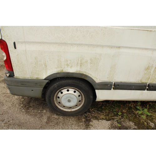 3395 - A RENAULT MASTER MM35DCI 100 ABS VAN WITH RACKING IN THE BACK KITTED OUT WITH RACKING FOR TRANSPORTI... 