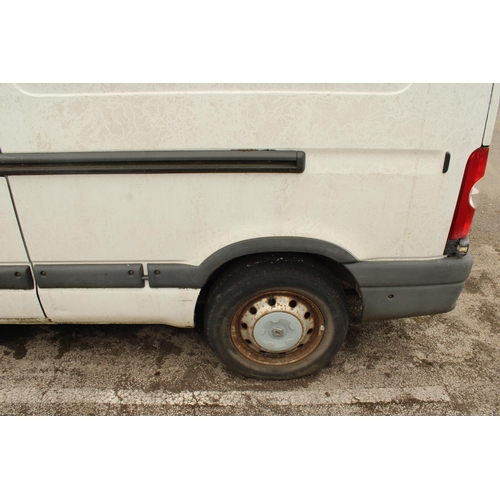 3395 - A RENAULT MASTER MM35DCI 100 ABS VAN WITH RACKING IN THE BACK KITTED OUT WITH RACKING FOR TRANSPORTI... 