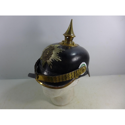 368 - A GOOD QUALITY MODERN WORLD WAR I PICKLEHAUBE WITH SAXONY BADGES