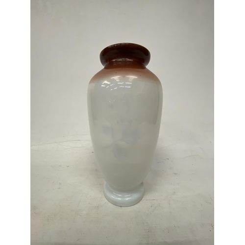 52 - A FRENCH STYLE HANDPAINTED IN WHITE OPALINE VASE - 28.5 CM