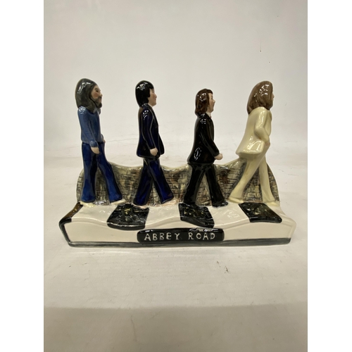 67 - A MANOR COLLECTABLES STAFFORDSHIRE ENGLAND BEATLES ABBEY ROAD FIGURES