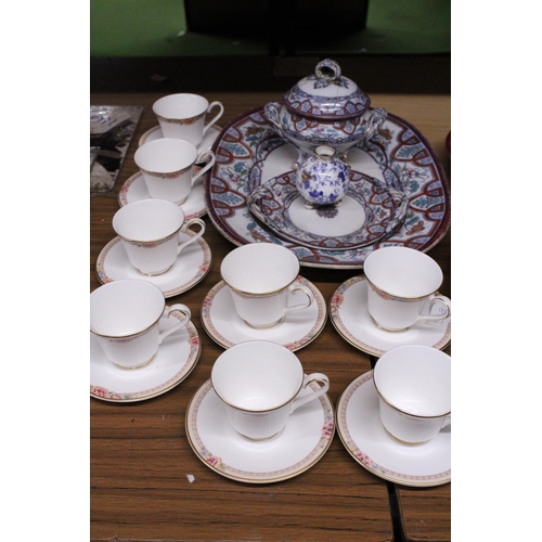 995 - A QUANTITY OF ROYAL DOULTON 'DARJEELING' CUPS AND SAUCERS, A LARGE VINTAGE PLATTER, ETC