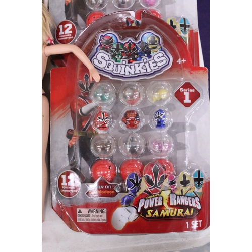 998 - A QUANTITY OF TOYS TO INCLUDE DOLLS, VINTAGE GAMES, NOVELTY MONEY BOXES, POWER RANGERS SAMURAI 'SQUI... 