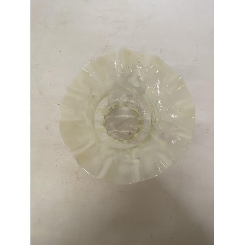 10 - A  RUFFLED OPALESCENT FENTON STYLE ART GLASS LAMPSHADE