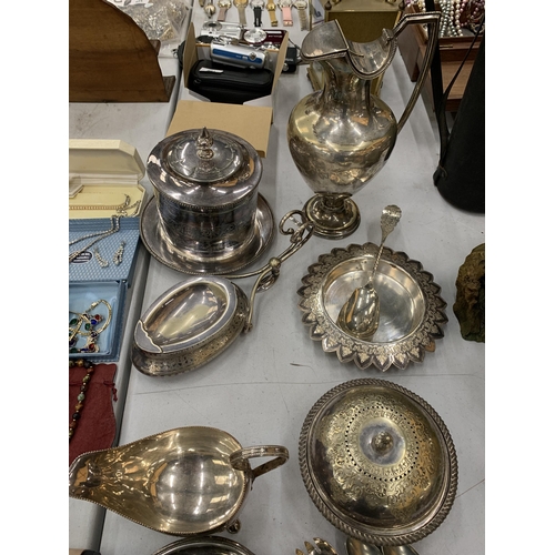 145 - A QUANTITY OF SILVERPLATE TO INCLUDE A WINE EWER, A JAMES DIXON & SON HINGED BISCUIT JAR/TEA CADDY, ... 