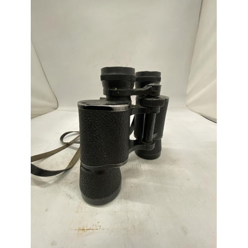 18 - A PAIR OF SWAROVSKI-OPTIK TIROL HABICHT 10 X 40 - 176911 BINOCULARS