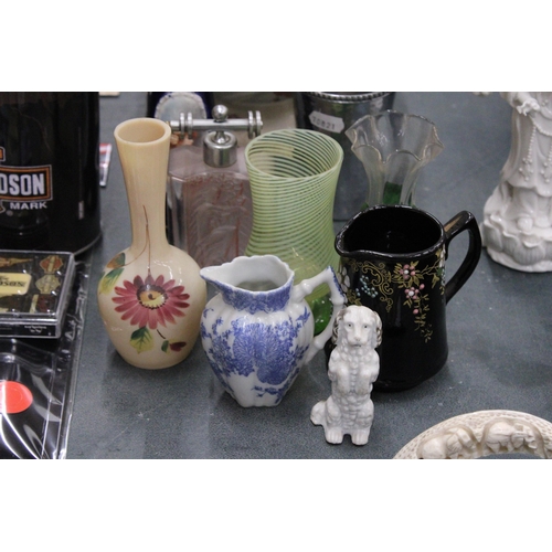 182 - A MIXED LOT TO INCLUDE A VINTAGE COBALT BLUE PORCELAIN MADAME RECAMIER PORTRAIT VASE, AN S.F. & CO.,... 