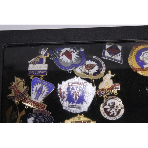 185 - A QUANTITY OF CASED ENAMEL PIN BADGES TO INCLUDE LONG EATON INVADERS, HACKNEY SPEEDWAY, NOTTINGHAM S... 