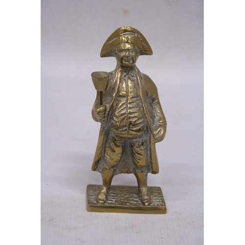 193 - A HEAVY SOLID BRASS TOWN CRIER - 19 CM