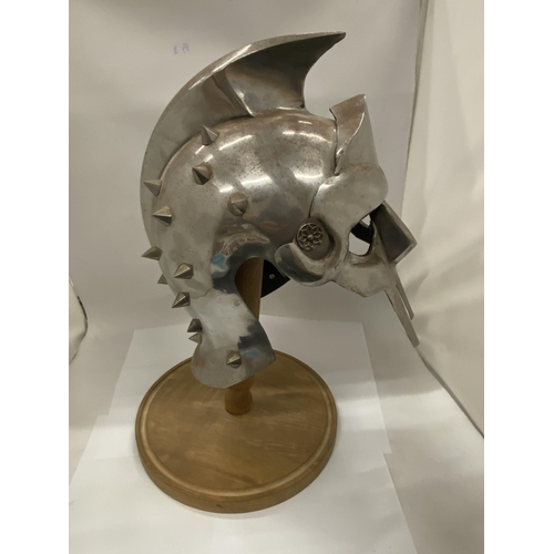 27 - A MAXIMUS GLADIATOR MEDIEVAL SPIKED SILVER STEEL REPLICA HELMET