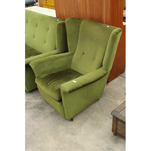 2829 - A 1970S GREEN RETRO BED SETTEE AND MATCHING CHAIR