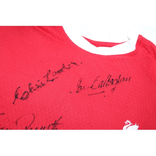 88 - A 1974 LIVERPOOL FC FOOTBALL SHIRT SIGNED BY KEVIN KEEGAN, TOMMY SMITH, IAN CALAGHAN, JOHN TOSHACK, ... 