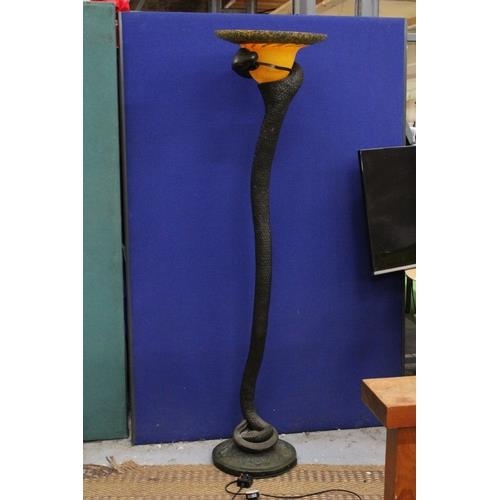 47 - A MID CENTURY MODERN  BRONZE GILT SNAKE FLOOR STANDING LAMP AFTER EDGAR BRANDT WITH AN AMBER FRENCH ... 