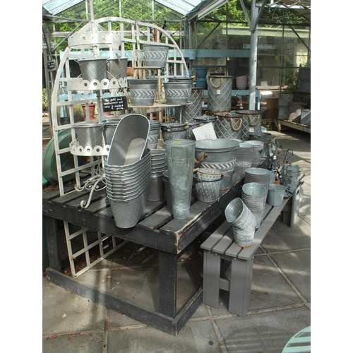 55 - TWO BENCHES/TWO DISPLAY STANDS AND APPROX 104 TIN POTS AND PLANTERS PLUS VAT