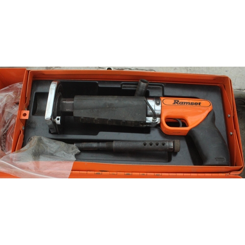 375 - WORKING RAMSET NAIL GUN - NO VAT