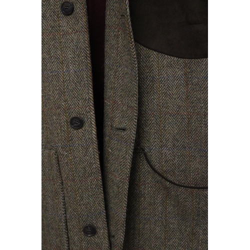 200A - A HARRIS TWEED SHOOTING JACKET BY PETER CHRISTIAN