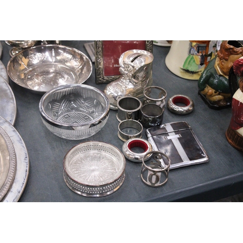 355 - A LARGE QUANTITY OF SILVER PLATED ITEMS TO INCLUDE TRAYS, CANDLEABRAS, TWO CONDIMENT SETS WITH GLASS... 