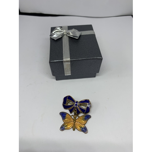 575 - A RARE 1930'S ART DECO ENAMEL BUTTERFLY BROOCH IN A PRESENTATION BOX