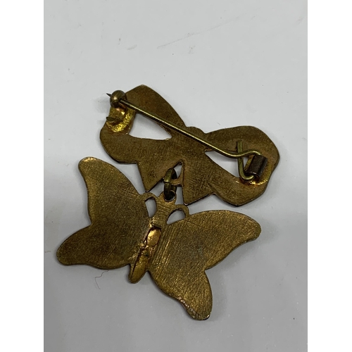 575 - A RARE 1930'S ART DECO ENAMEL BUTTERFLY BROOCH IN A PRESENTATION BOX