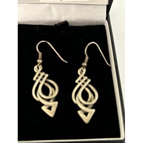 591 - A PAIR OF STERLING SILVER CELTIC COLLECTION EARRINGS IN A PRESENTATION BOX