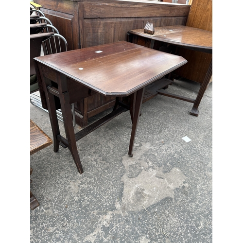 2578 - AN EDWARDIAN MAHOGANY SUTHERLAND TABLE