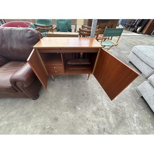 2622 - A RETRO TEAK SEWING MACHINE CABINET