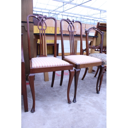 2641 - A PAIR OF EDWARDIAN MAHOGANY PARLOUR CHAIRS ON CABRIOLE FRONT LEGS