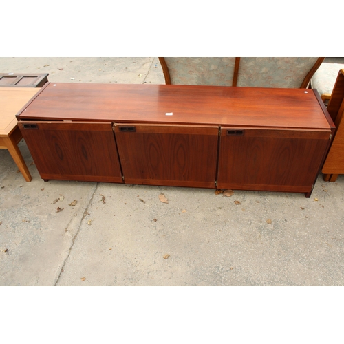 2650 - A RETRO HARDWOOD SIDEBOARD DESIGNED BY IB.KOFOD LARSEN, FAARUP FURNITURE FACTORY ENCLOSING THREE CUP... 