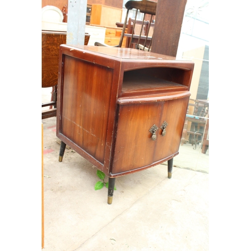 2676 - A MID 20TH CENTURY BEDSIDE LOCKER AND FRAMELESS WALL MIRROR