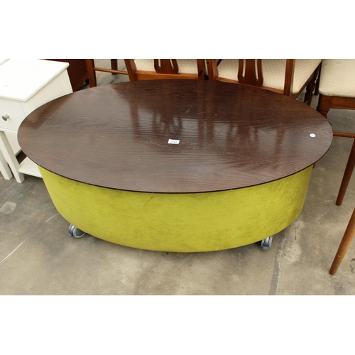 2753 - A MODERN OVAL COFFEE TABLE WITH LIFT-UP LID ENCLOSING STORAGE SECTION, 47