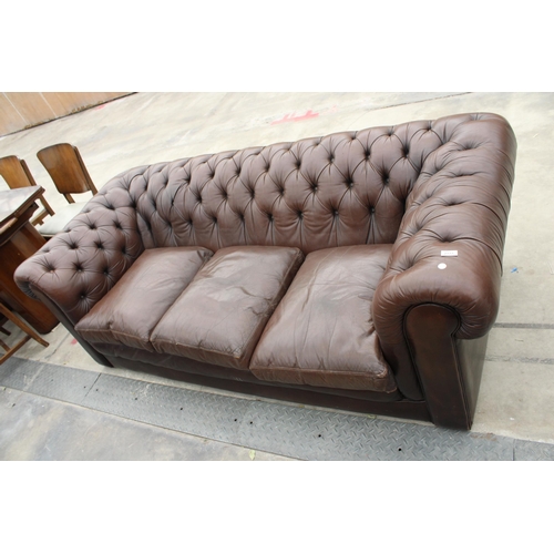 2777 - A MODERN BROWN LEATHER THREE-SEATER CHESTERFIELD SETTEE