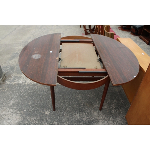 2822 - A RETRO SCHREIBER OVAL EXTENDING DINING TABLE, 54